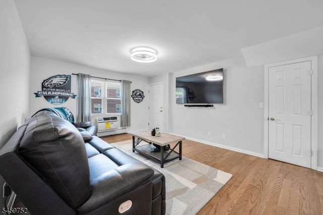 66 Knox Ter, Wayne Twp., NJ 07470