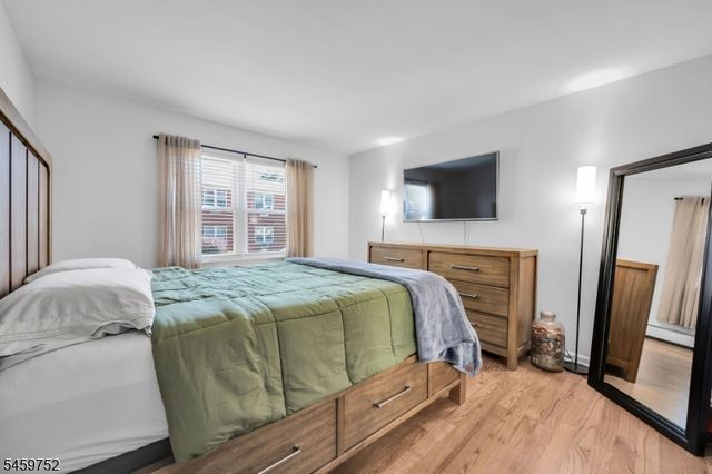 66 Knox Ter, Wayne Twp., NJ 07470
