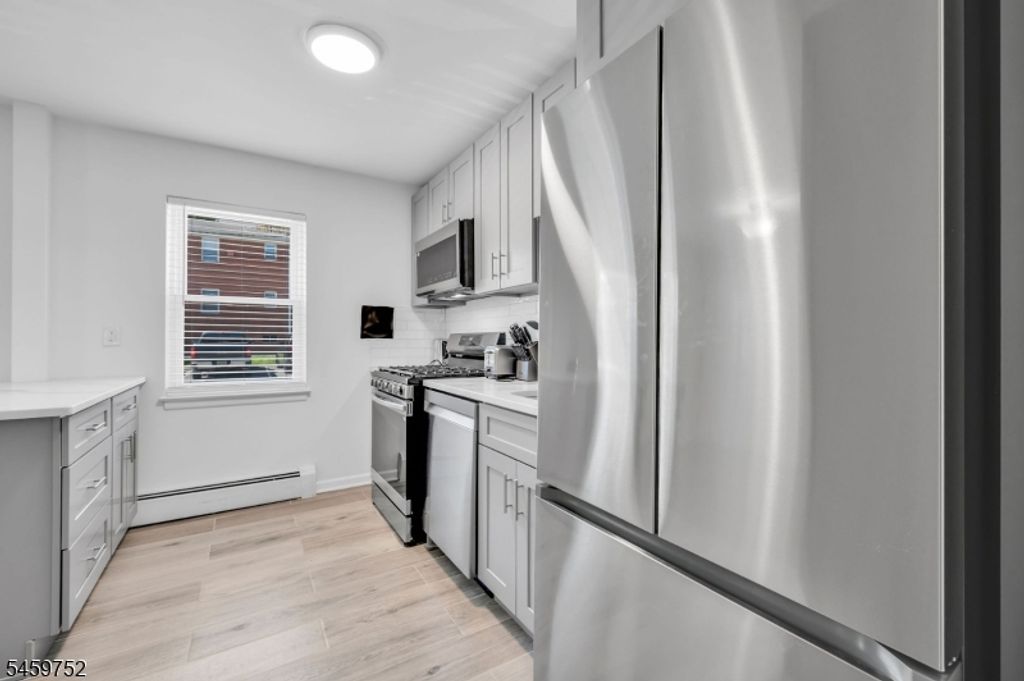 66 Knox Ter, Wayne Twp., NJ 07470 — photo 4