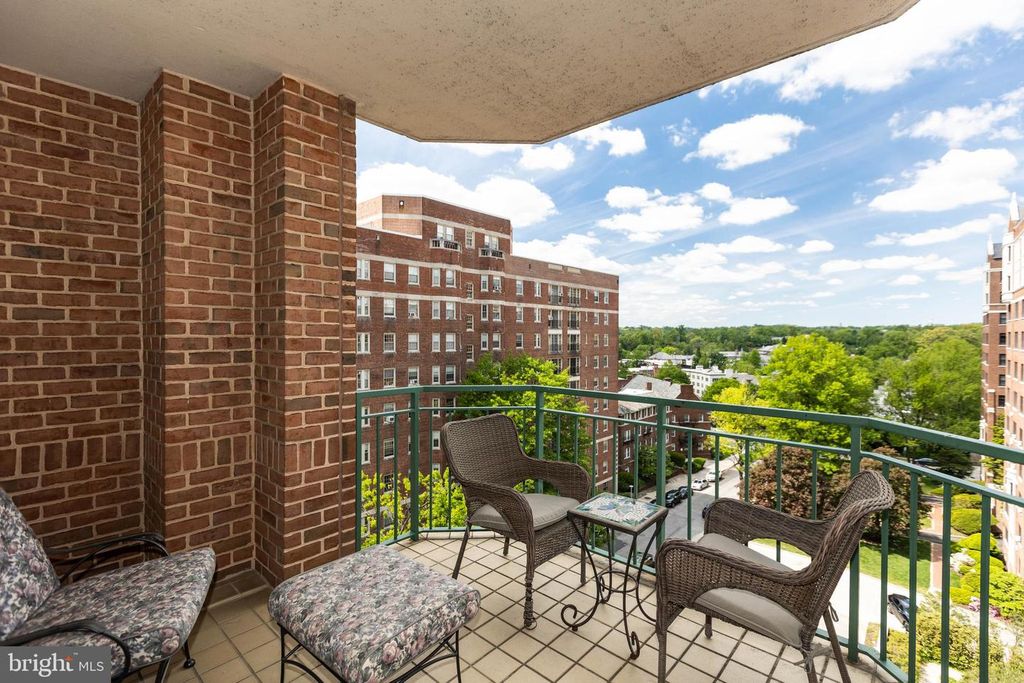 Image 10 of property listing at 3801 CANTERBURY RD #816, Baltimore, MD 21218