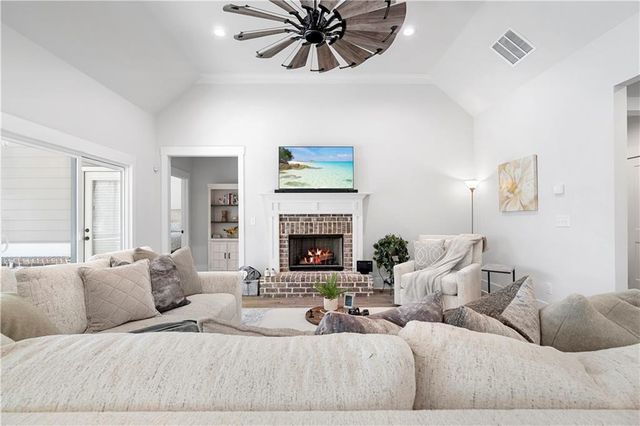 2128 Stonegate Way, Monroe, GA 30656