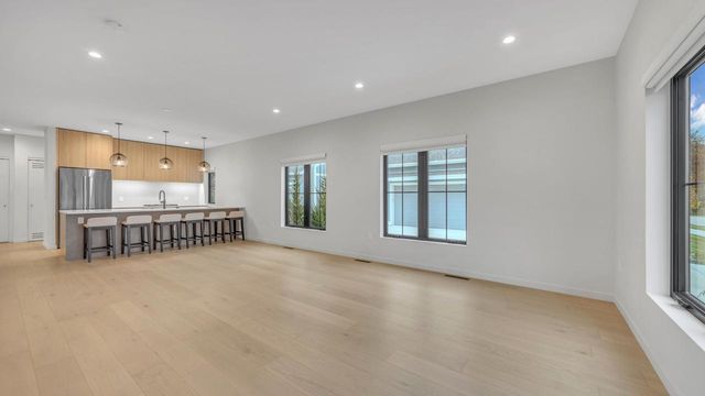 513 Meadow CIRCLE E, Kohler, WI 53044