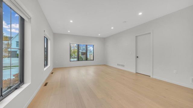 513 Meadow CIRCLE E, Kohler, WI 53044