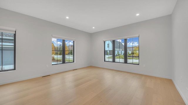 513 Meadow CIRCLE E, Kohler, WI 53044