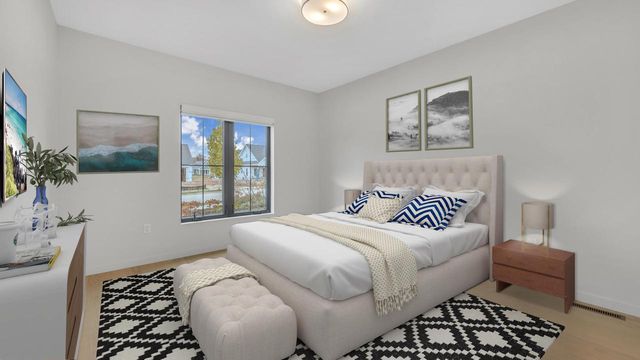 513 Meadow CIRCLE E, Kohler, WI 53044