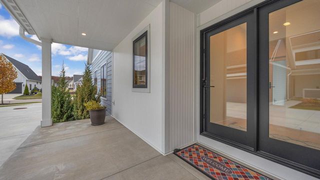 513 Meadow CIRCLE E, Kohler, WI 53044