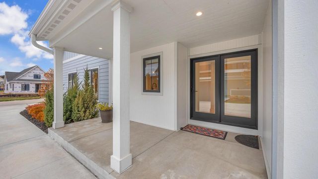 513 Meadow CIRCLE E, Kohler, WI 53044