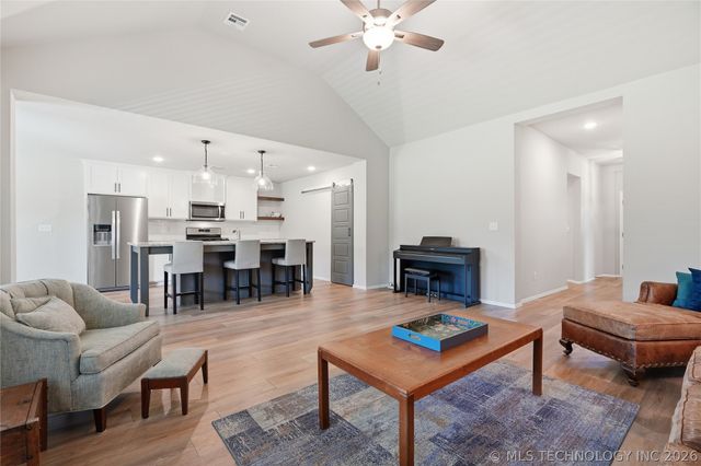3848 E 144th Place S, Bixby, OK 74008