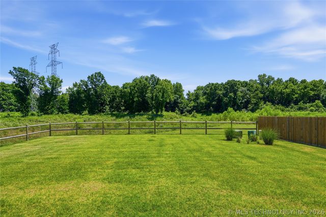 3848 E 144th Place S, Bixby, OK 74008