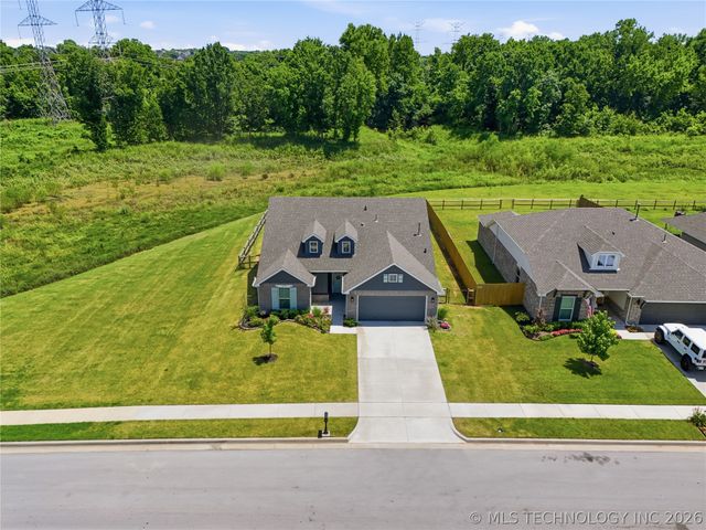 3848 E 144th Place S, Bixby, OK 74008