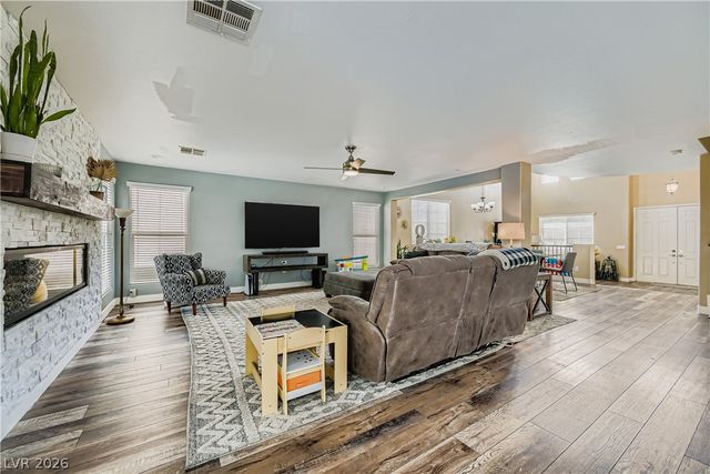 4104 Fabulous Finches Avenue, North Las Vegas, NV 89084