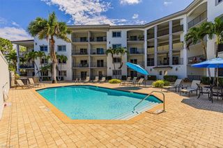 1100 Pine Ridge RD # B106, Naples, FL 34108