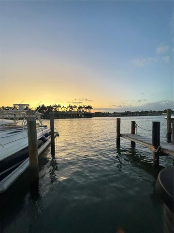 5005 Collins Avenue, Miami Beach, FL 33140