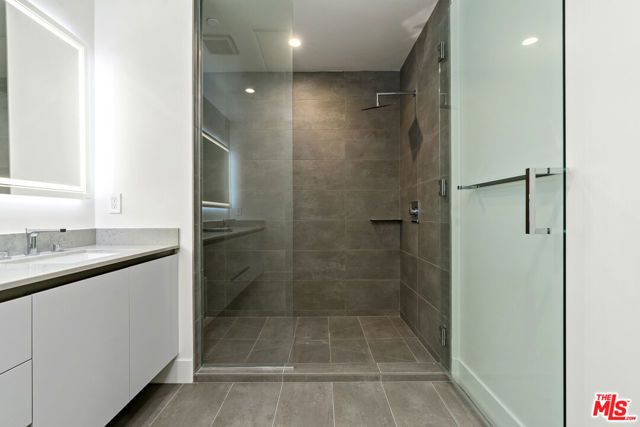 728 N Sweetzer Avenue 308, Los Angeles, CA 90069