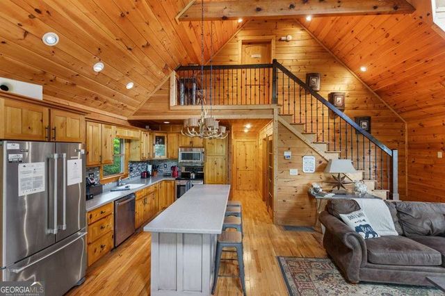 98 Toccoa Overlook Drive, Blue Ridge, GA 30513