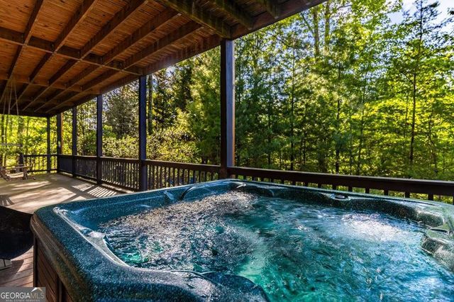 98 Toccoa Overlook Drive, Blue Ridge, GA 30513