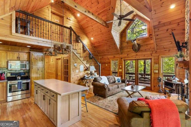 98 Toccoa Overlook Drive, Blue Ridge, GA 30513