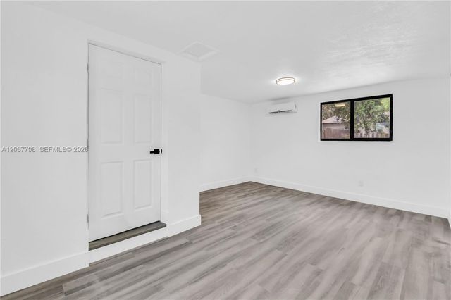 3300 SW 40th Avenue, West Park, FL 33023