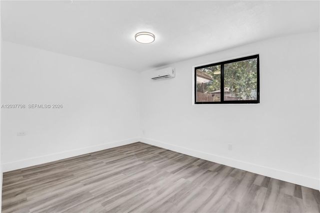 3300 SW 40th Avenue, West Park, FL 33023