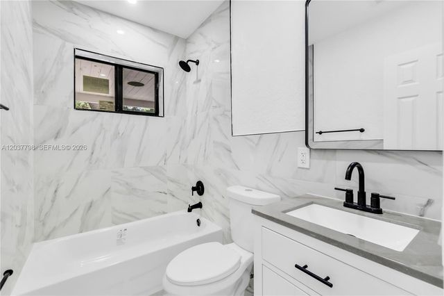 3300 SW 40th Avenue, West Park, FL 33023