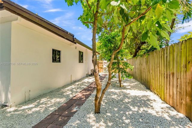 3300 SW 40th Avenue, West Park, FL 33023