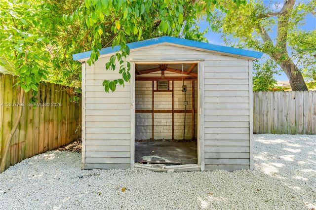 3300 SW 40th Avenue, West Park, FL 33023