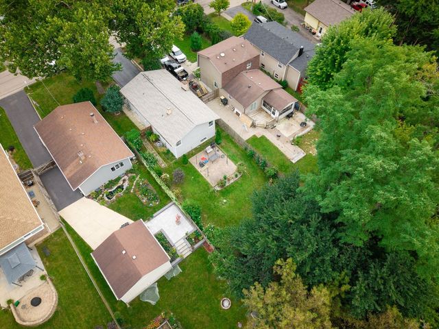 1028 Idlewild Drive, Round Lake Beach, IL 60073
