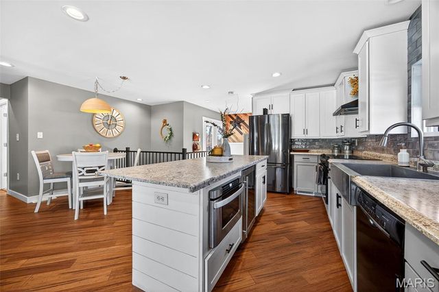 26320 Dry Fork Road, Warrenton, MO 63383