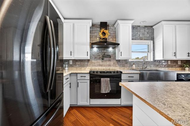 26320 Dry Fork Road, Warrenton, MO 63383