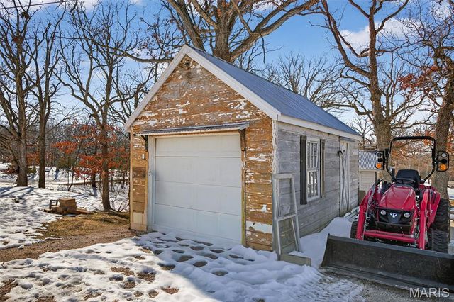 26320 Dry Fork Road, Warrenton, MO 63383