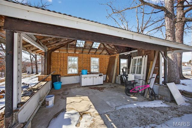 26320 Dry Fork Road, Warrenton, MO 63383