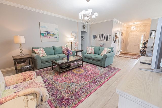 880 NW Sarria Court, Port St. Lucie, Port St Lucie, FL 34986
