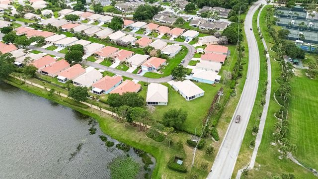 880 NW Sarria Court, Port St. Lucie, Port St Lucie, FL 34986