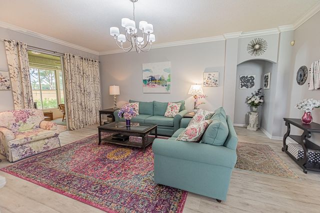 880 NW Sarria Court, Port St. Lucie, Port St Lucie, FL 34986