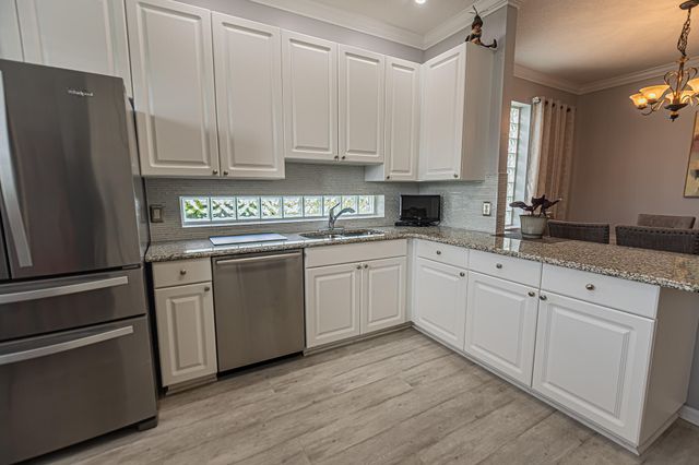 880 NW Sarria Court, Port St. Lucie, Port St Lucie, FL 34986