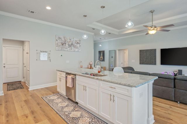 899 Al Hammett Road, Mary Esther, FL 32569