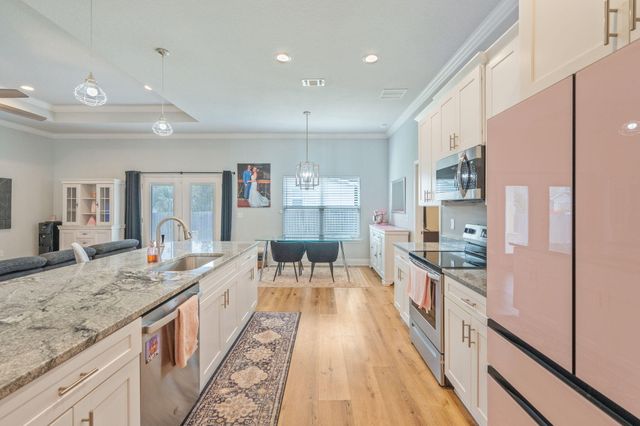 899 Al Hammett Road, Mary Esther, FL 32569