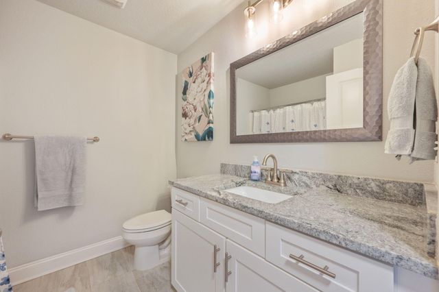 899 Al Hammett Road, Mary Esther, FL 32569