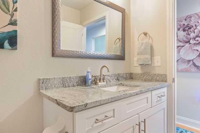 899 Al Hammett Road, Mary Esther, FL 32569