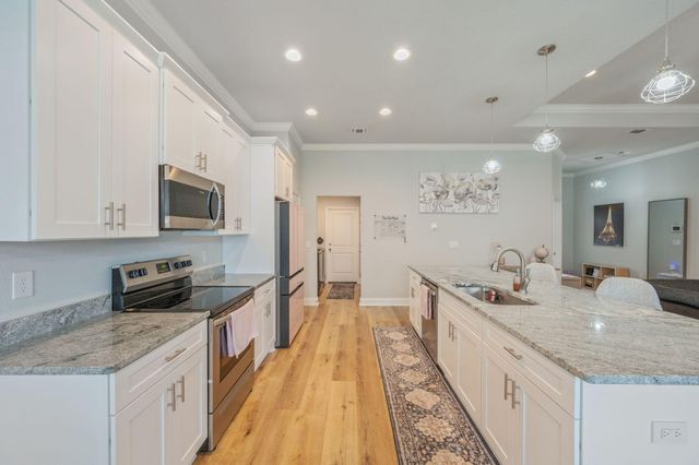 899 Al Hammett Road, Mary Esther, FL 32569