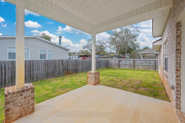 899 Al Hammett Road, Mary Esther, FL 32569