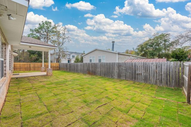 899 Al Hammett Road, Mary Esther, FL 32569