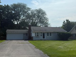 150 S Western Avenue, Aurora, IL 60506
