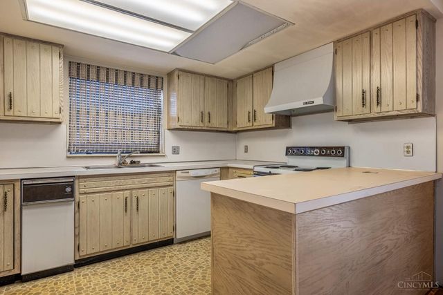 8073 Timbertree Way, West Chester, OH 45069