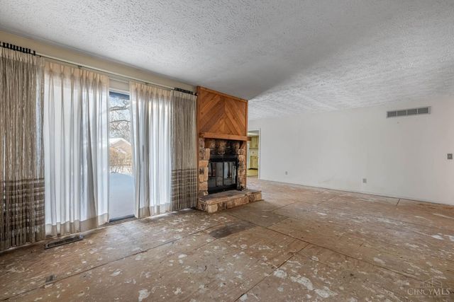 8073 Timbertree Way, West Chester, OH 45069