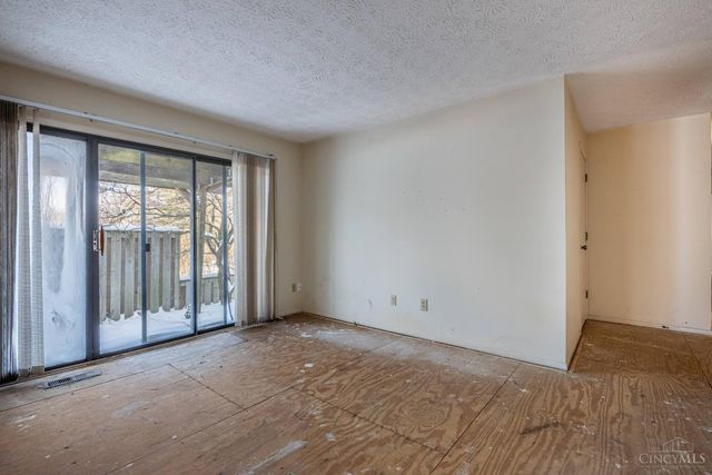 8073 Timbertree Way, West Chester, OH 45069