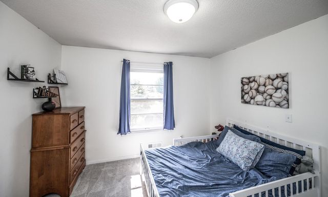 8507 Hadley Avenue S, Cottage Grove, MN 55016