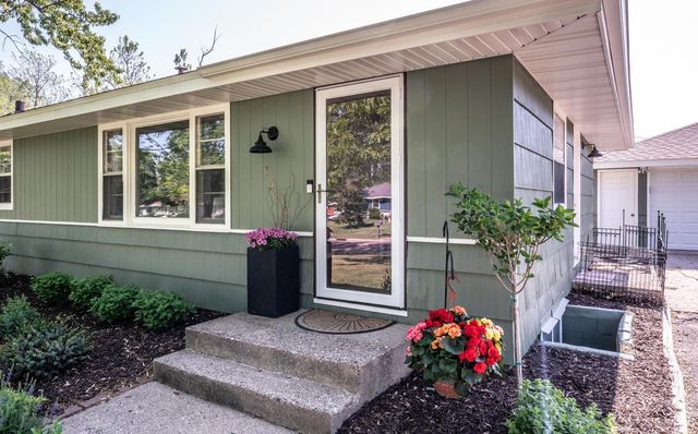 8507 Hadley Avenue S, Cottage Grove, MN 55016