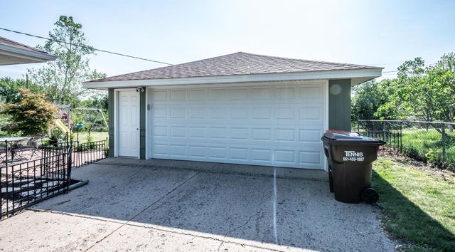 8507 Hadley Avenue S, Cottage Grove, MN 55016