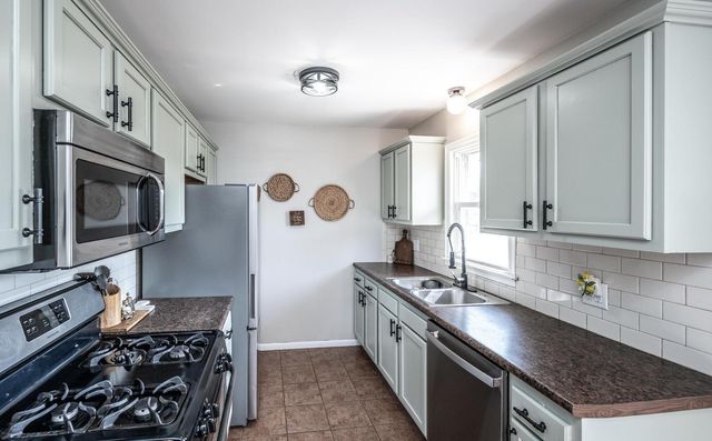 8507 Hadley Avenue S, Cottage Grove, MN 55016